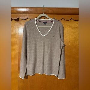 Tommy Hilfiger Women's V-Neck Sweater in Light Taupe with White Trim